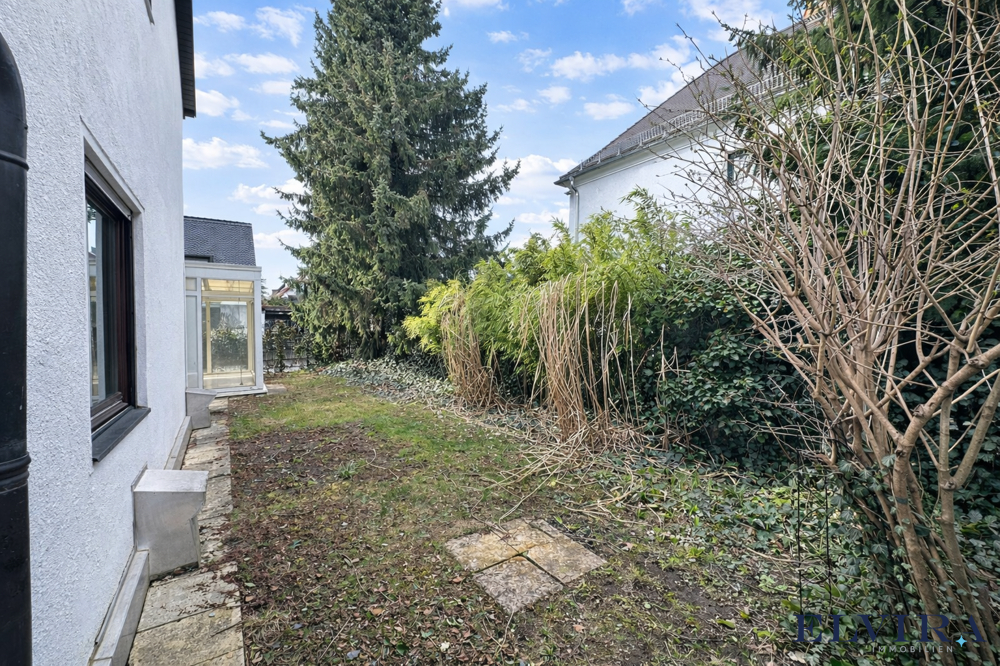 ELVIRA - München/Hadern, großzügiges Einfamilienhaus mit außergewöhnlichem Potenzial in begehrter Lage — photo 4
