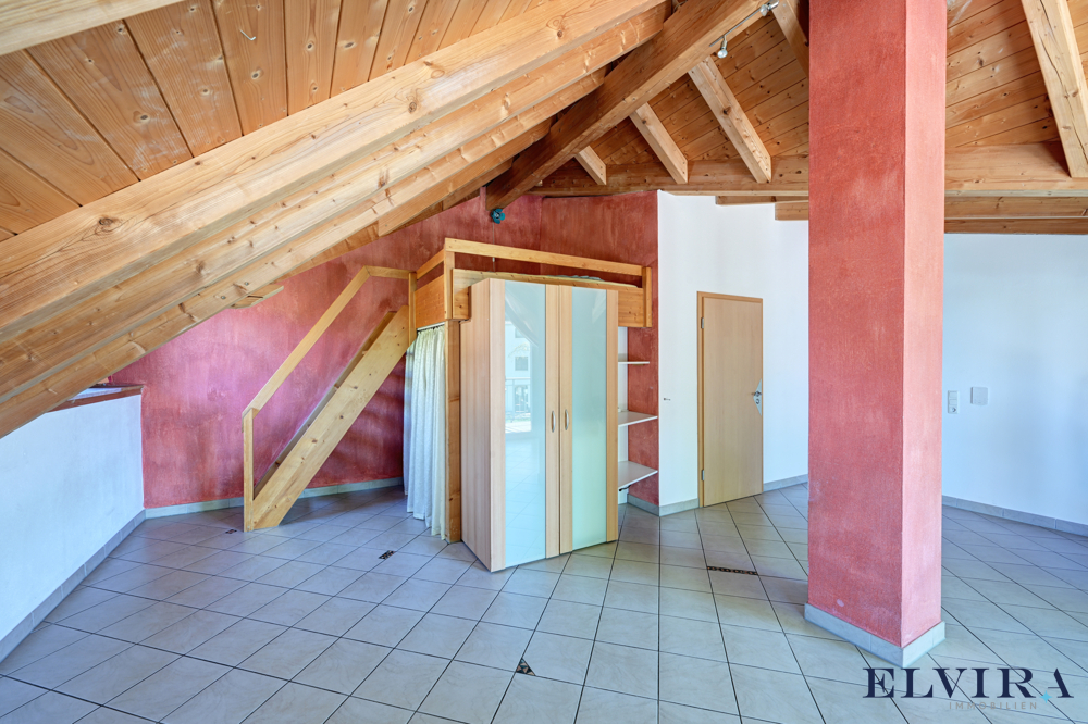 Schlafzimmer (3) / Appartement (3) mit Pantryküche und  Bad en Suite im Dachgeschoss