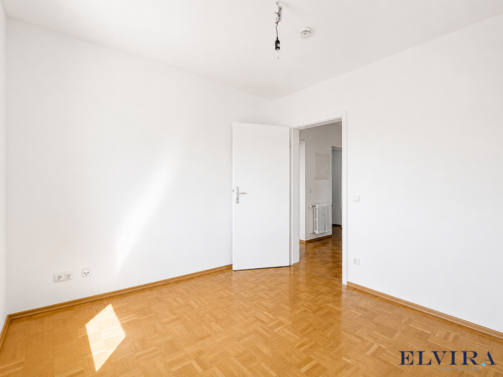 Kinderzimmer/Arbeitiszimmer