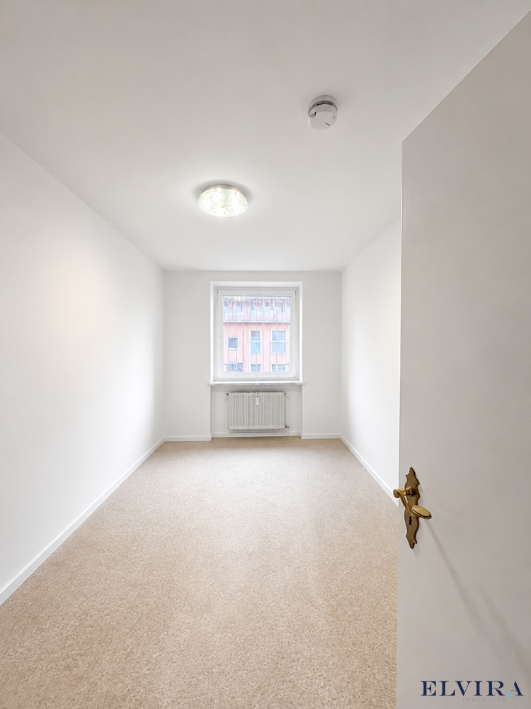 Kinder-/Arbeitszimmer